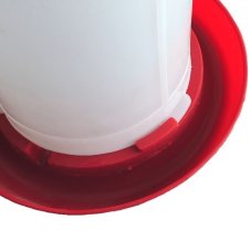 Napáječka pro krepelky a drubež bílá 1,5L