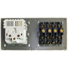 Dvojitý Schodišťový/krížový vypínač + zásuvka s dvema USB vstupy