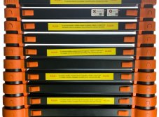 Žebrík KME1023B teleskopický 2,3m jednodílný oranžový s kolečky