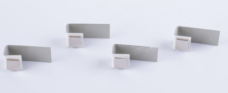 Kryt otvoru 35x35cm SDK 8x magnet