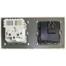 Klasický vypínač + zásuvka s dvěma USB vstupy